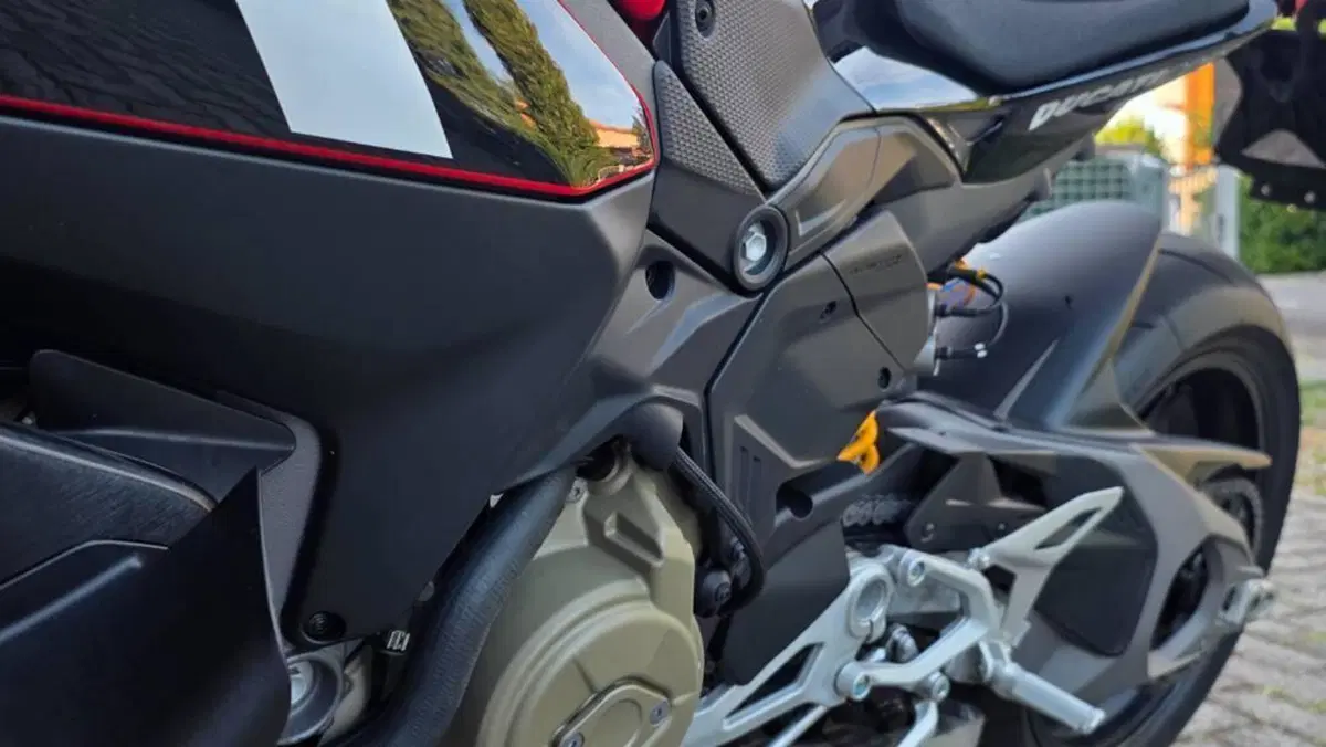 Ducati Streetfighter V4 S 100 (2026)  (6)