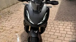 Honda ADV 350 (2022 - 24)  (6)