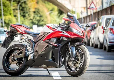Honda CBR 600 RR (2009 - 12) - Annuncio 10104865