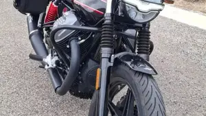 Moto Guzzi V7 Stone Special Edition (2022 - 25)  (3)