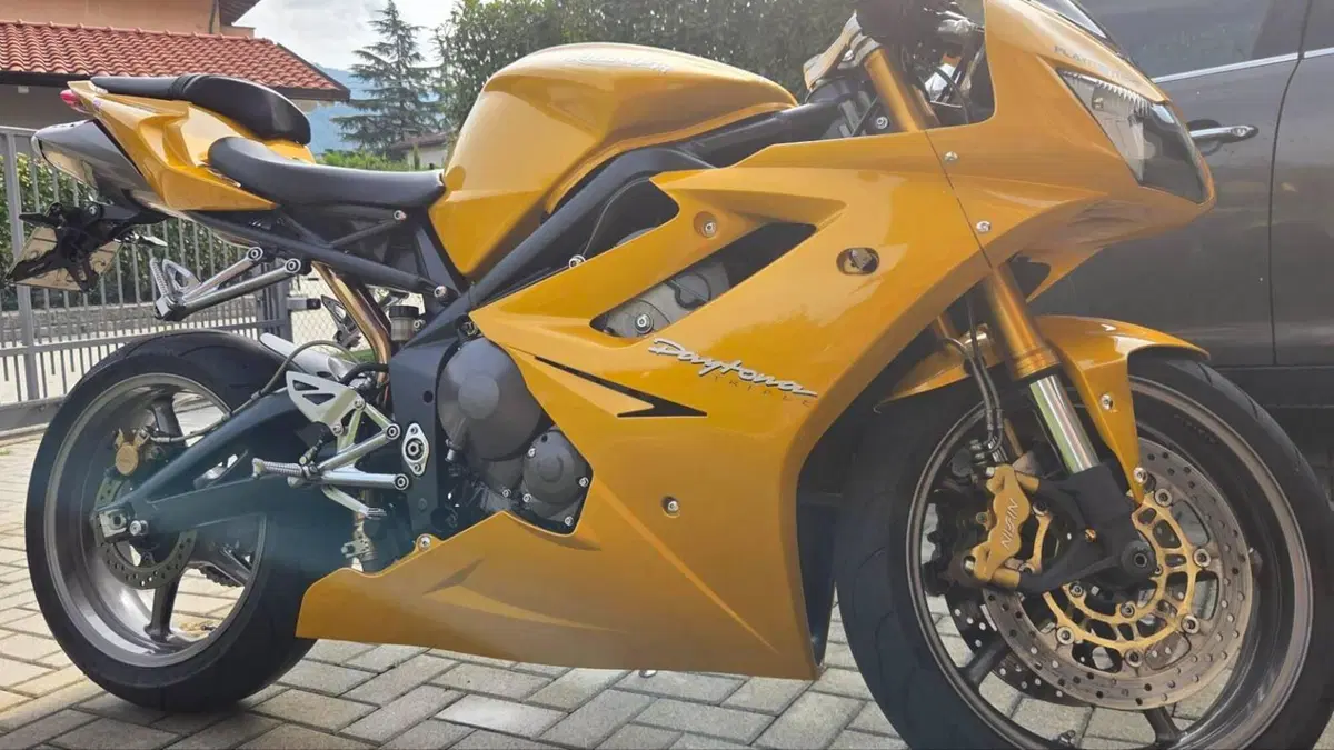 Triumph Daytona 675 (2006 - 08)  (7)