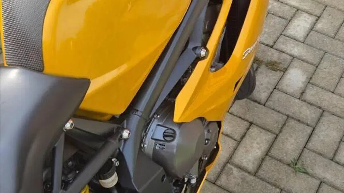 Triumph Daytona 675 (2006 - 08)  (8)