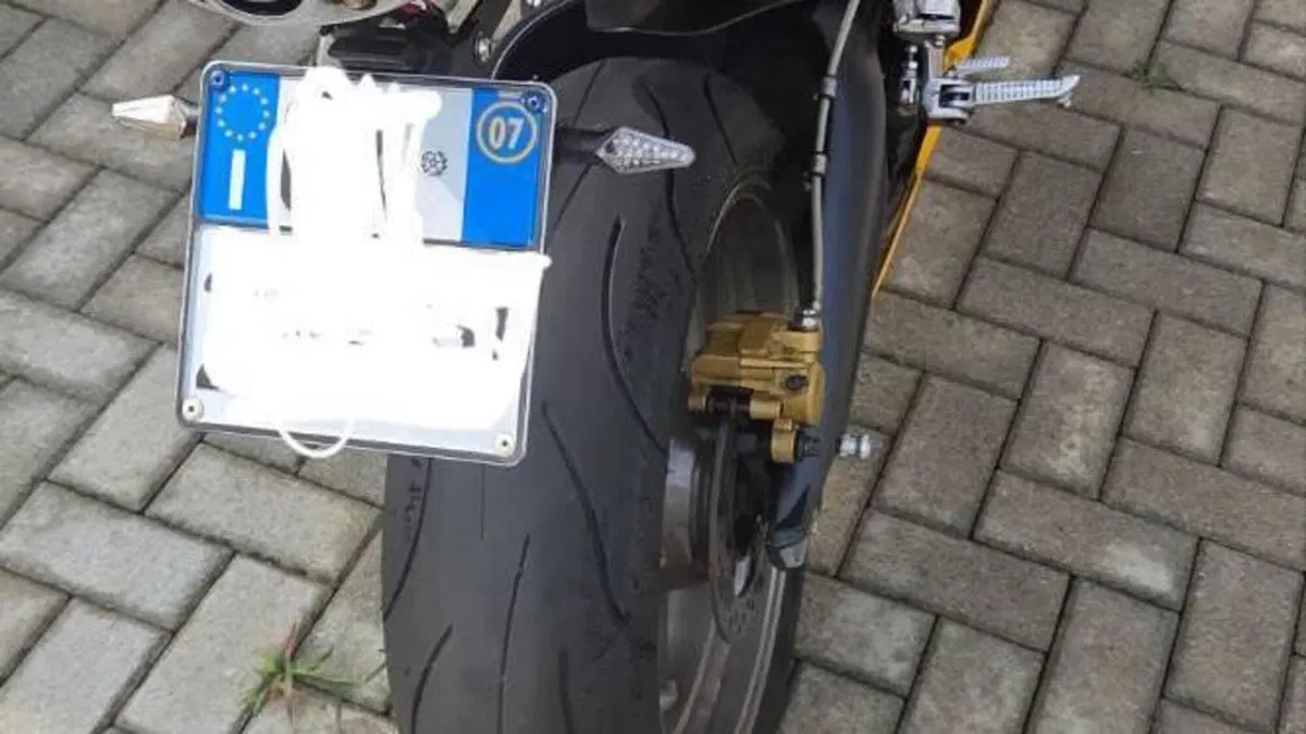 Triumph Daytona 675 (2006 - 08)  (9)