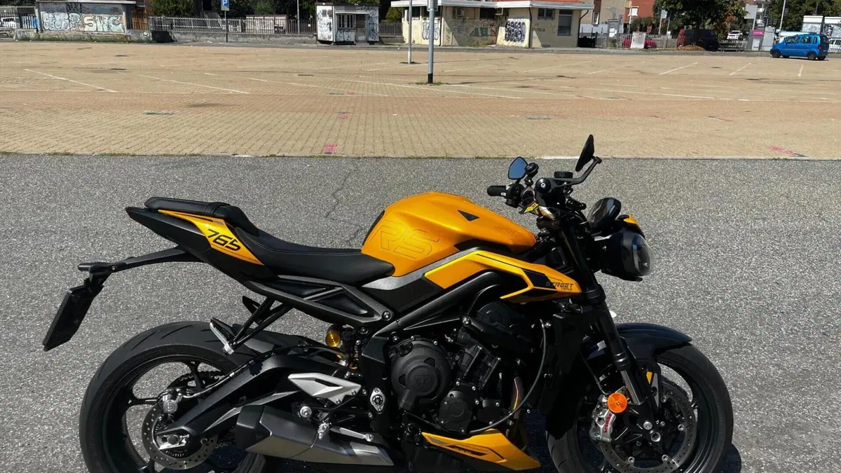 Triumph Street Triple 765 RS (2023 - 26) 