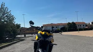 Triumph Street Triple 765 RS (2023 - 26)  (2)