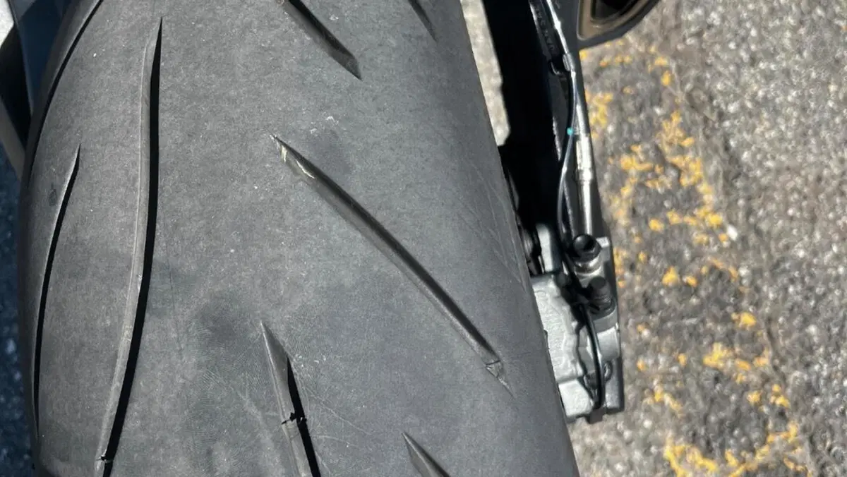 Triumph Street Triple 765 RS (2023 - 26)  (7)
