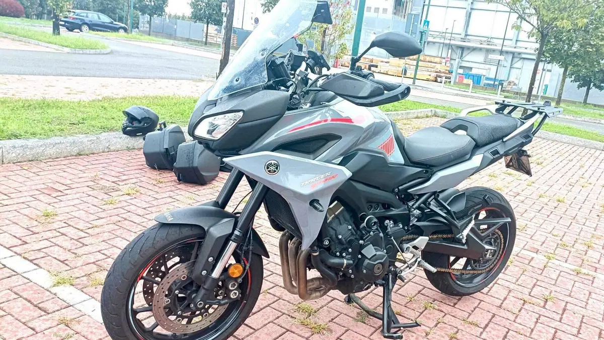 Yamaha Tracer 900 (2018 - 20)  (2)