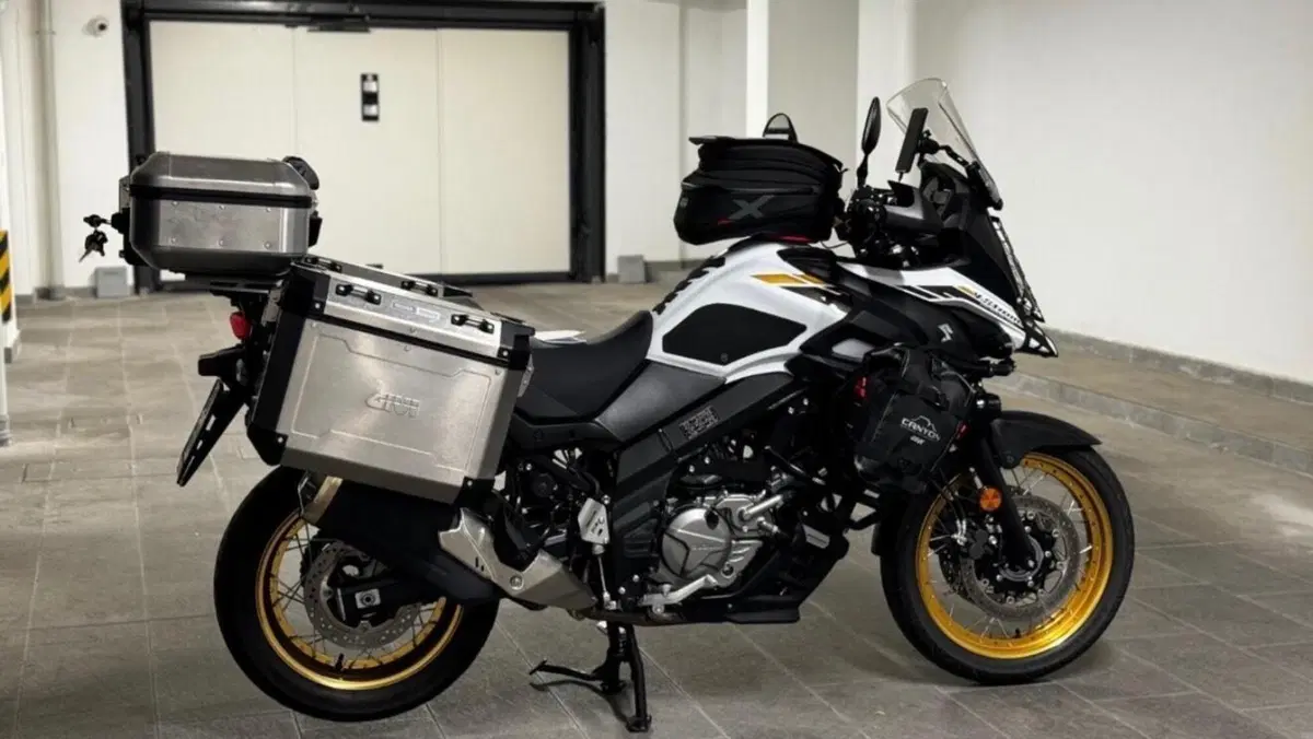 Suzuki V-Strom 650XT Explorer (2022 - 25)  (2)