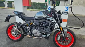 Ducati Monster 937 + (2021 - 25) usata