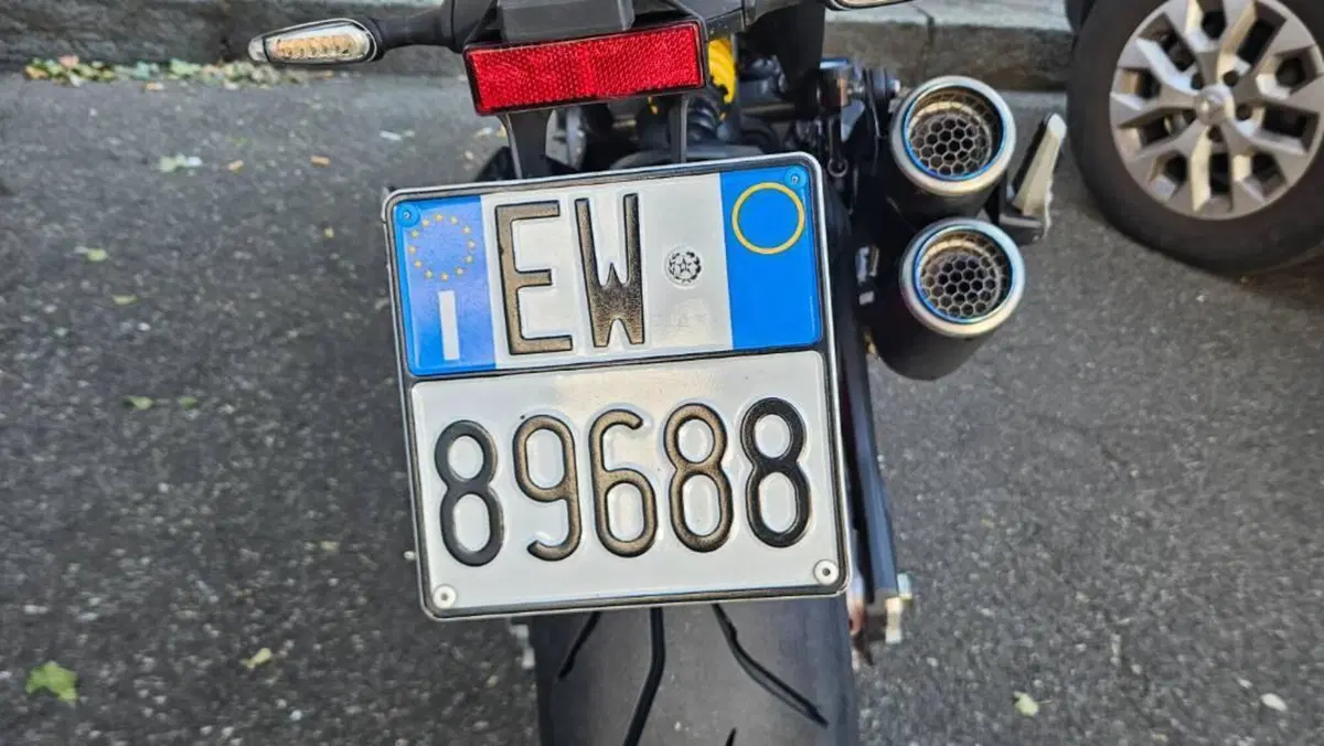 Ducati Monster 937 + (2021 - 25)  (5)
