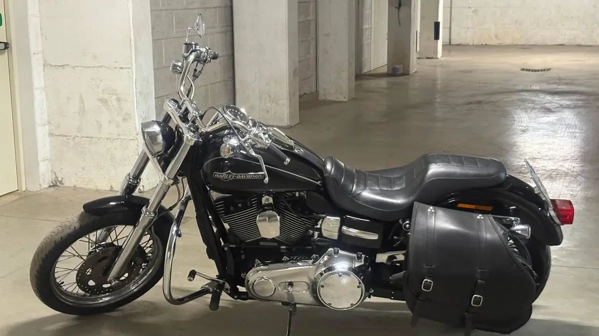 Harley-Davidson 1584 Super Glide Custom (2008 - 13) - FXDC  (10)