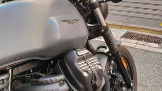 Moto Guzzi V7 III Stone (2017 - 20) usata