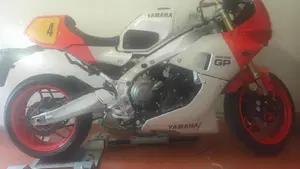 Yamaha XSR 900 GP (2024 - 26)  (2)