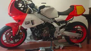Yamaha XSR 900 GP (2024 - 26)  (4)