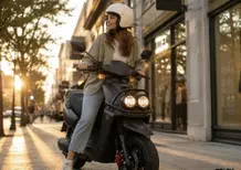Nerva Spark, lo scooter elettrico da 2.095 euro con batteria BYD estraibile