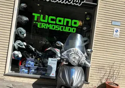 Piaggio Beverly 350 Police ABS-ASR (2018 - 20) - Annuncio 10105310