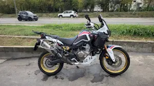 Honda Africa Twin CRF 1000L ABS (2016 - 17)  (2)