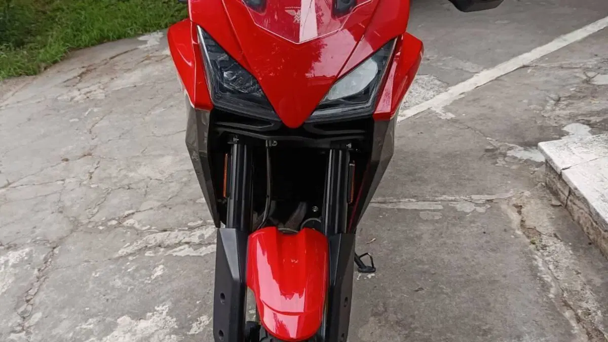 Moto Morini X-Cape 650 Gold Wheels Edition (2022 - 26)  (4)