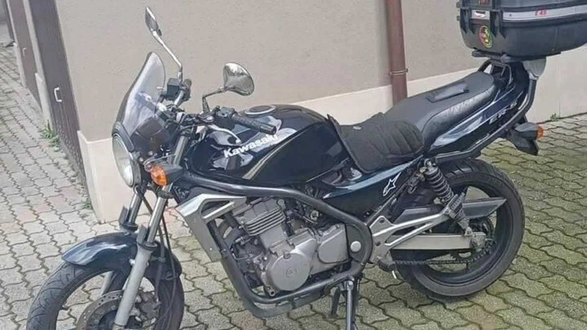 Kawasaki ER-5 500 (2001 - 06) 