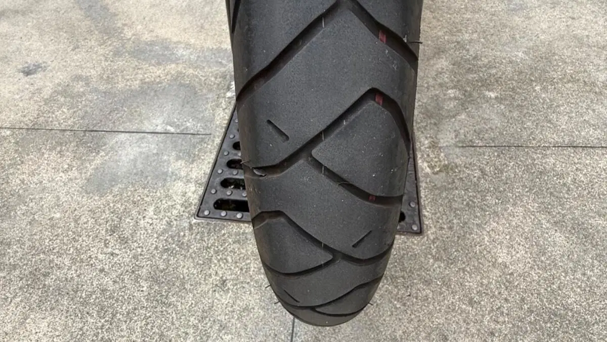 Suzuki V-Strom 650XT (2021 - 25)  (3)