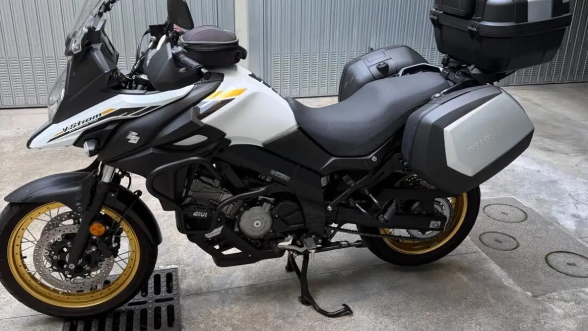 Suzuki V-Strom 650XT (2021 - 25)  (11)