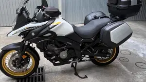 Suzuki V-Strom 650XT (2021 - 25)  (11)