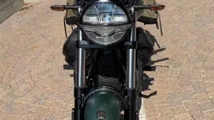Moto Guzzi V9 Bobber Centenario (2021 - 22)  (5)