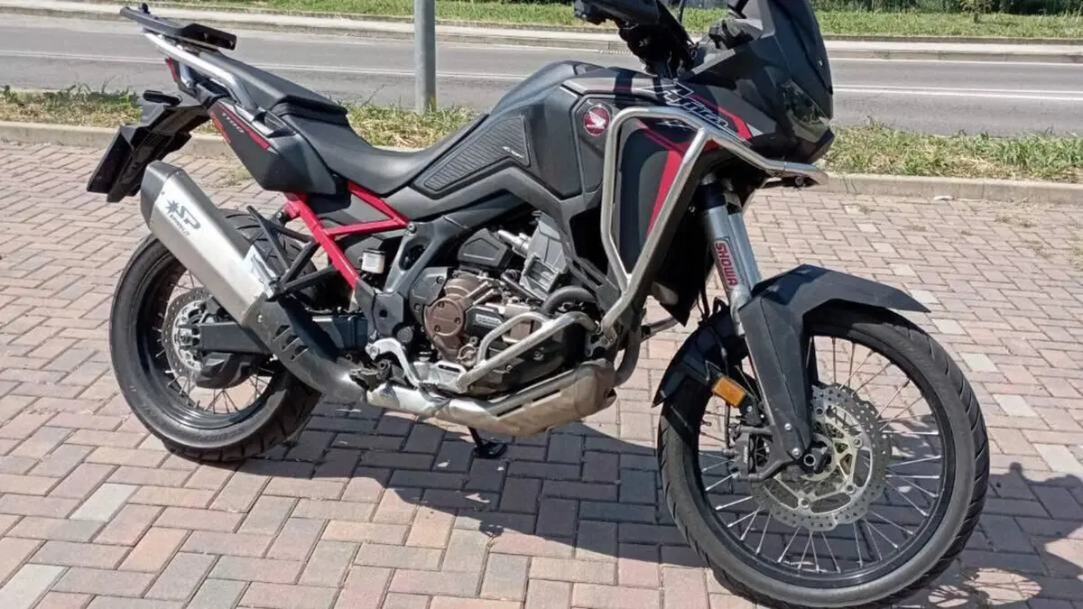Honda Africa Twin CRF 1100L DCT (2020 - 21)  (2)