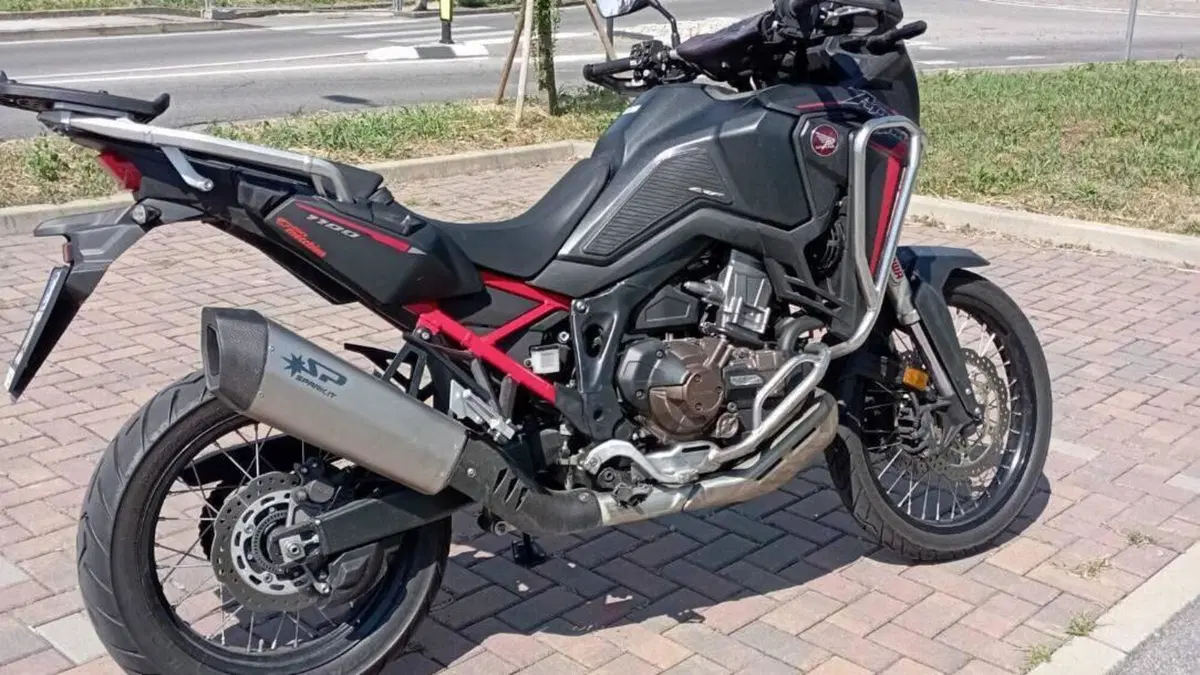 Honda Africa Twin CRF 1100L DCT (2020 - 21)  (3)