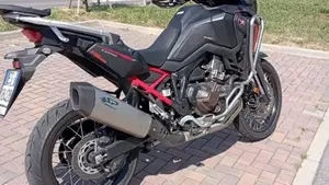 Honda Africa Twin CRF 1100L DCT (2020 - 21)  (4)