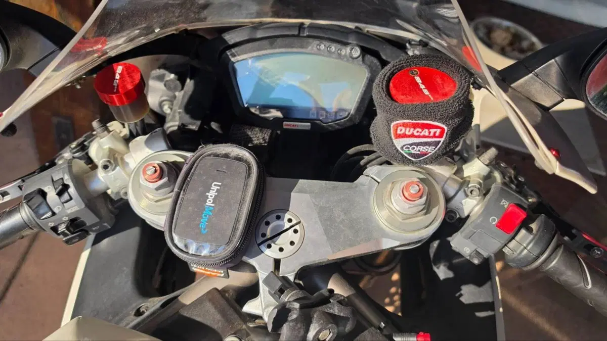 Ducati 848 (2007 - 13)  (3)