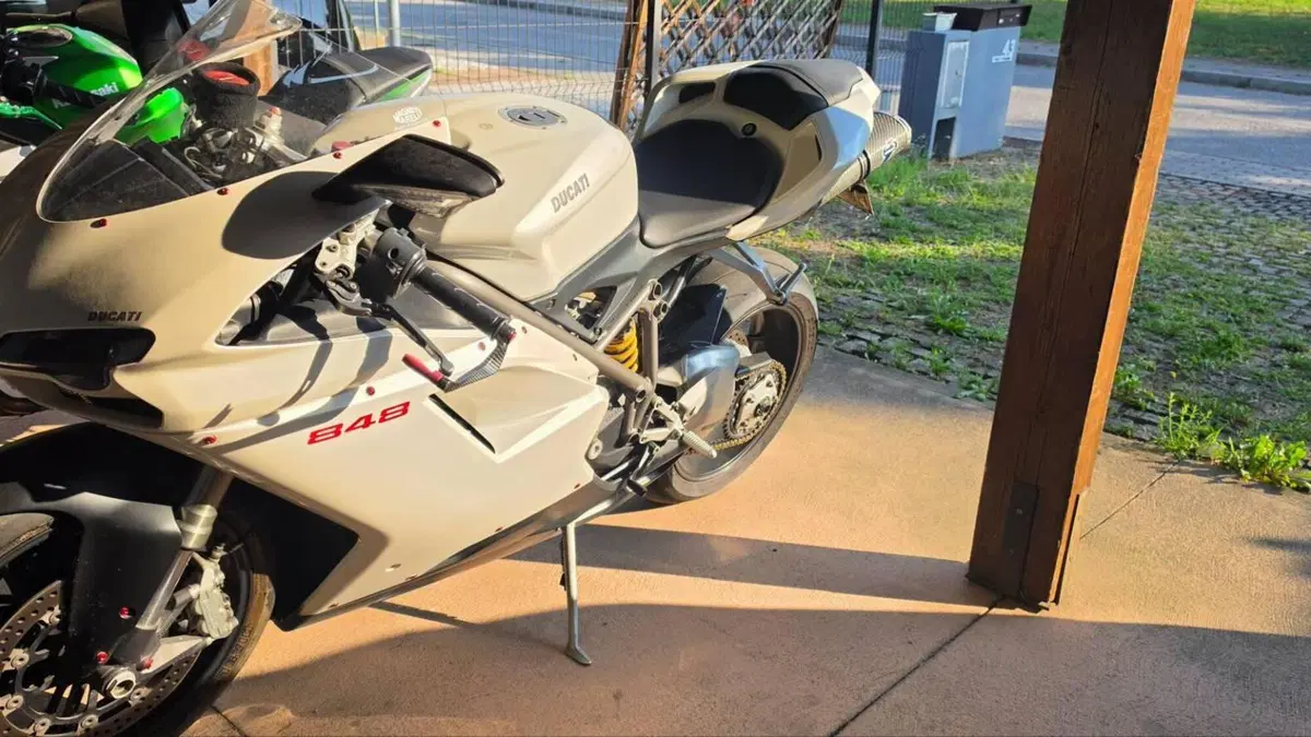 Ducati 848 (2007 - 13)  (7)