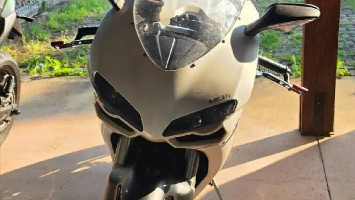 Ducati 848 (2007 - 13)  (8)
