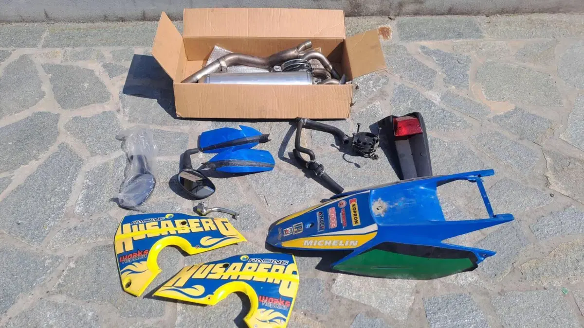 Husaberg FE 550 E  (3)