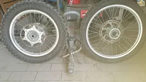 Husaberg FE 550 E  (5)