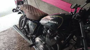 Suzuki   (2)