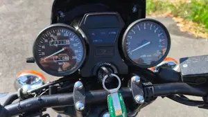 Suzuki   (3)