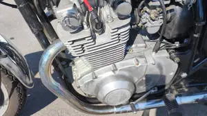 Suzuki   (4)