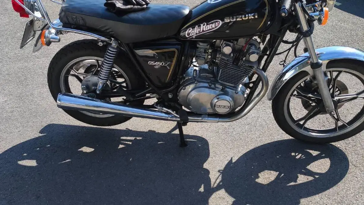 Suzuki   (6)