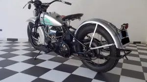 Harley-Davidson   (2)