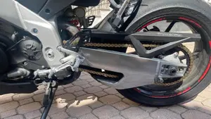 Aprilia Tuono V4 (2021 - 24)  (7)