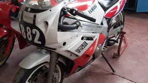 Yamaha FZR 600 (1989 - 90) 