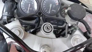 Yamaha FZR 600 (1989 - 90)  (3)