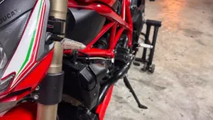 Ducati Streetfighter 848 (2011 - 15)  (9)