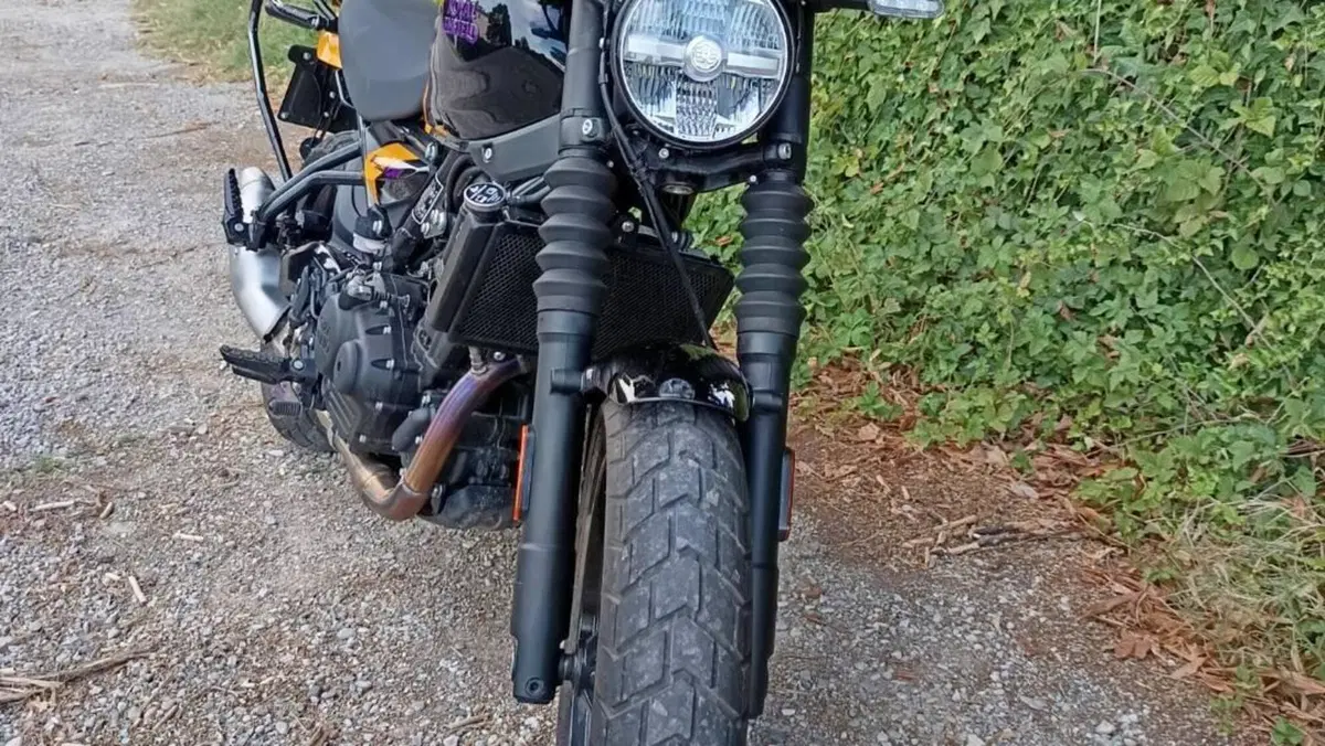 Royal Enfield Guerrilla 450 (2024 - 26)  (2)