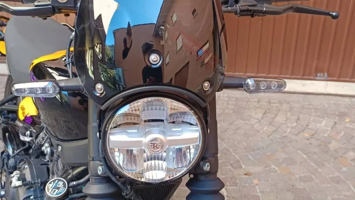 Royal Enfield Guerrilla 450 (2024 - 26)  (11)