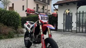 Honda CRF 450R (2022)  (3)