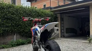 Honda CRF 450R (2022)  (4)