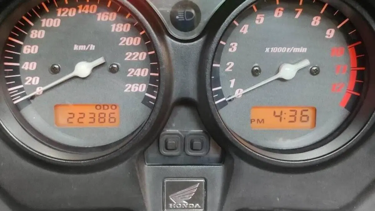 Honda CBF 1000  (3)