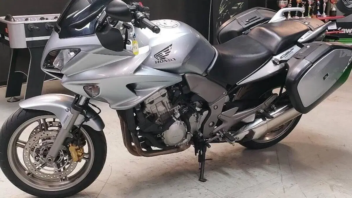 Honda CBF 1000  (2)
